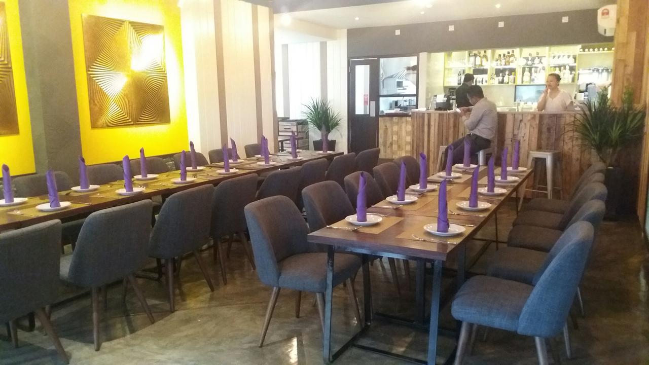 Memoire Hornbill Hotel Kuching Ngoại thất bức ảnh