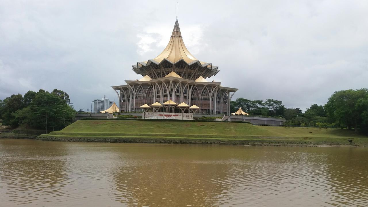 Memoire Hornbill Hotel Kuching Ngoại thất bức ảnh