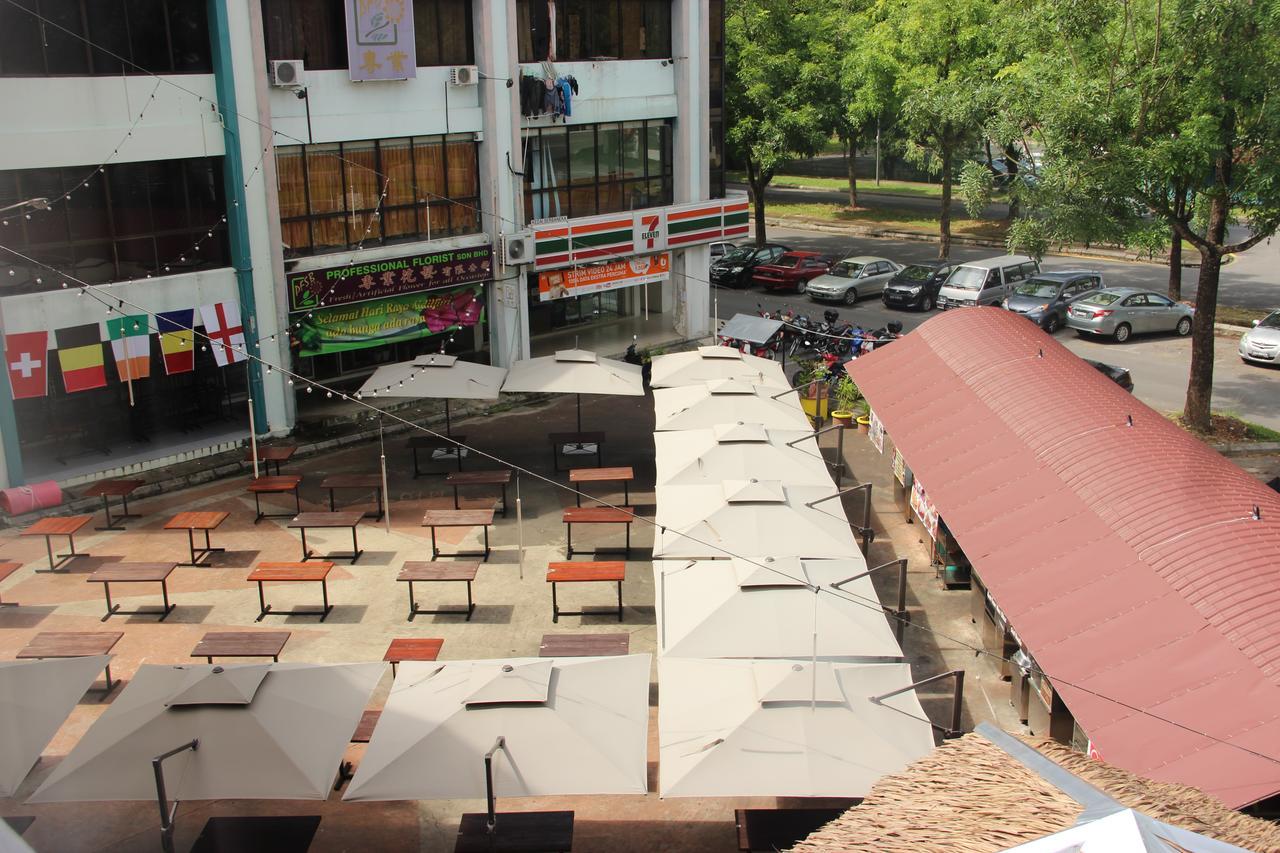 Memoire Hornbill Hotel Kuching Ngoại thất bức ảnh