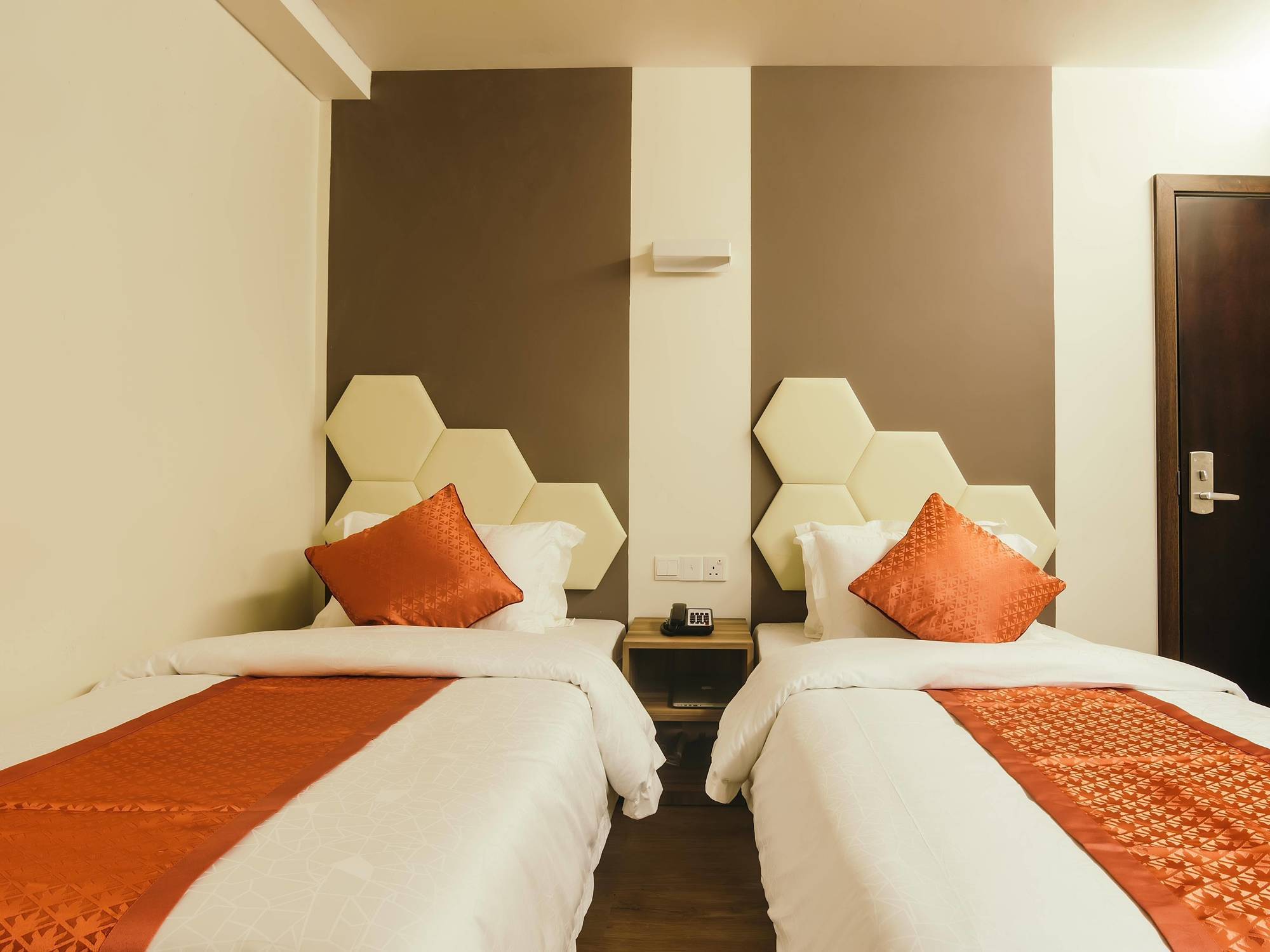 Memoire Hornbill Hotel Kuching Ngoại thất bức ảnh